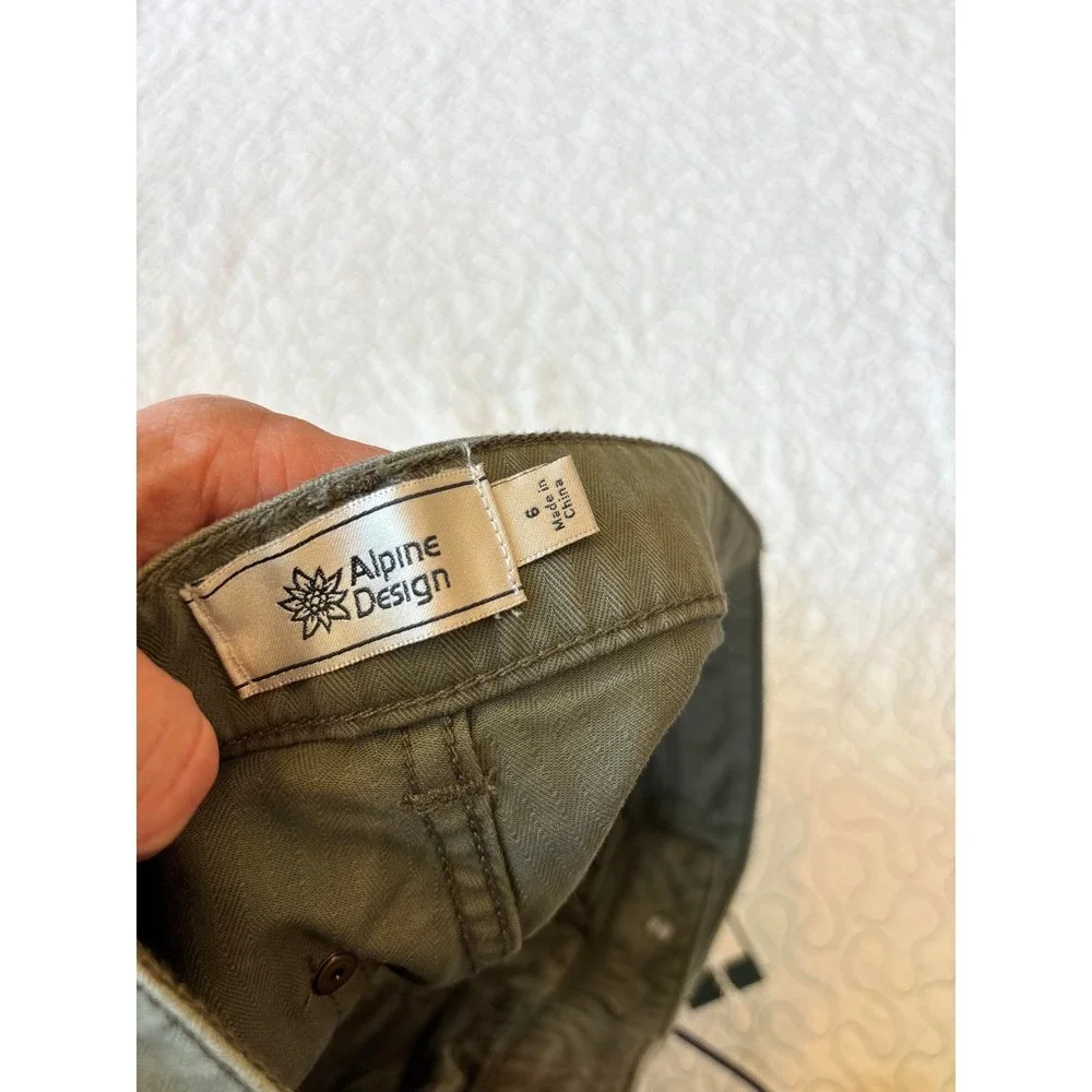 Alpine Design Womens 8